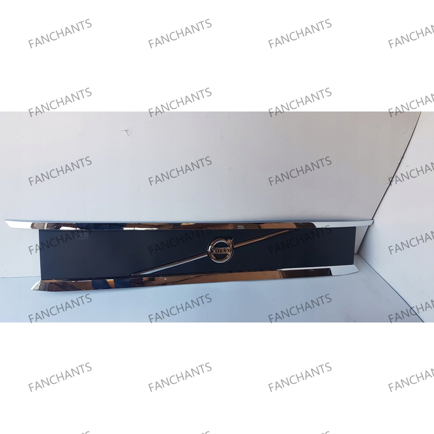 Volvo 21941702 Grille Panel | ECE R46.02 Structural EU Trucks